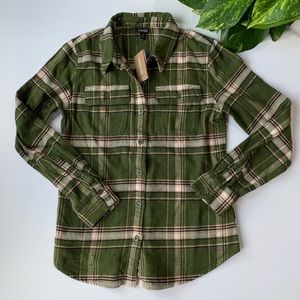 NO LONGER HAS TAGS washed once organic cotton xs